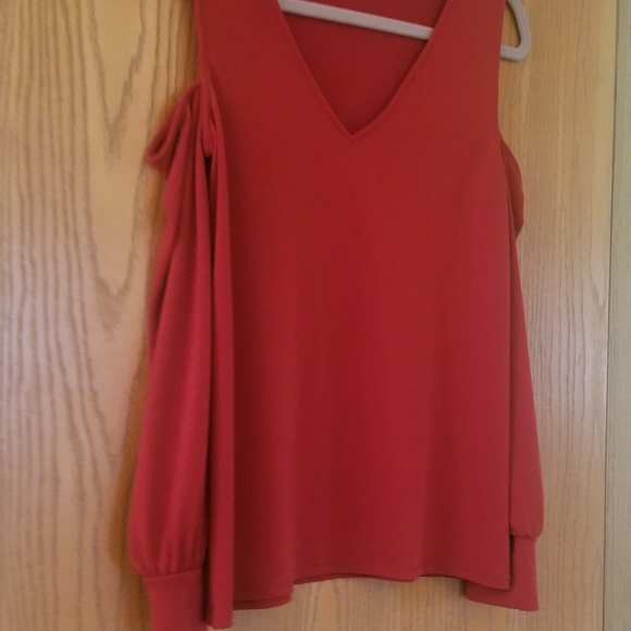 Express Top - Picture 2 of 7